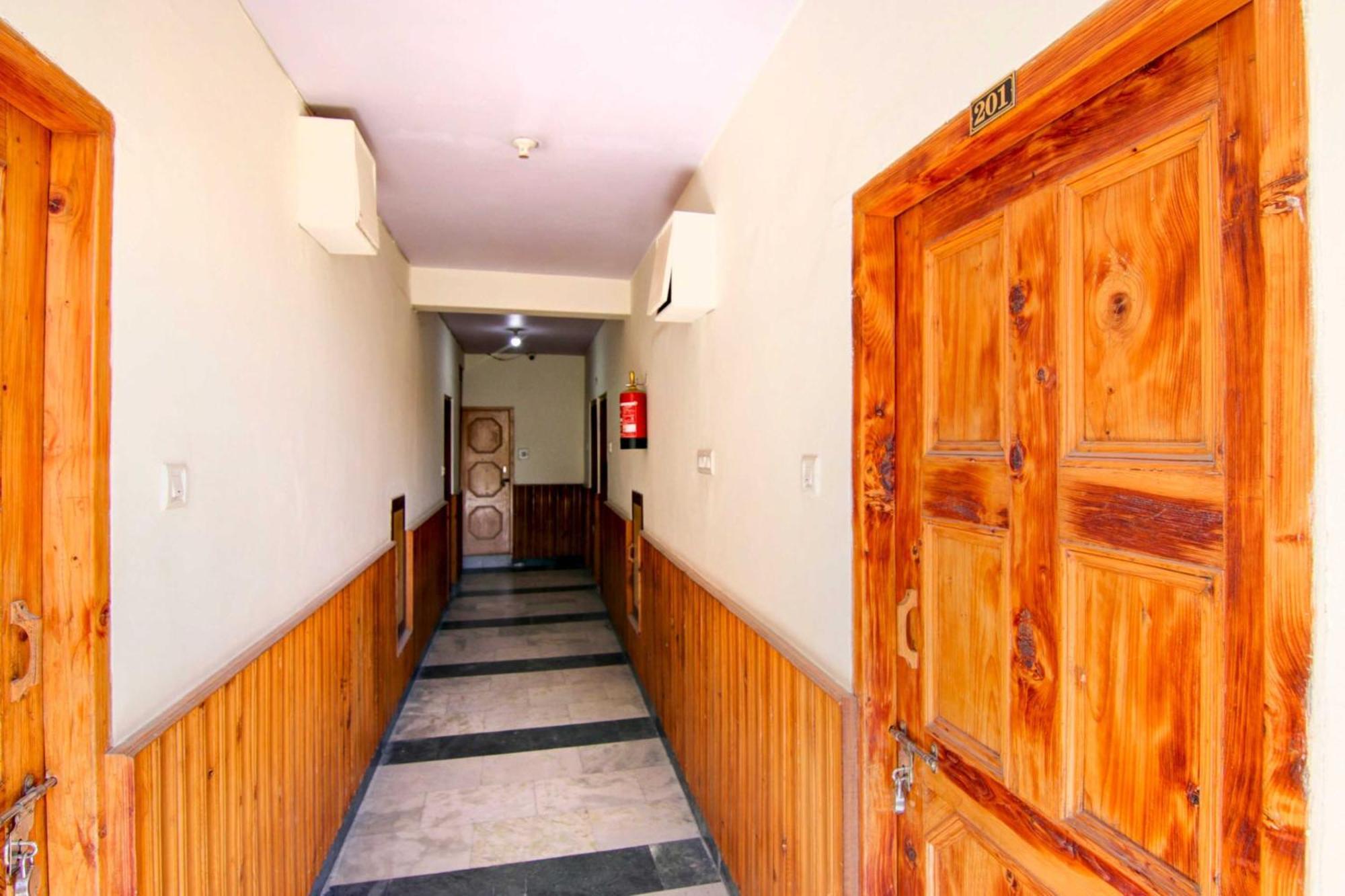 Hotel O Kundan Inn Manāli Zewnętrze zdjęcie
